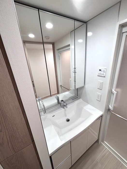 物件内観写真13　(洗面)