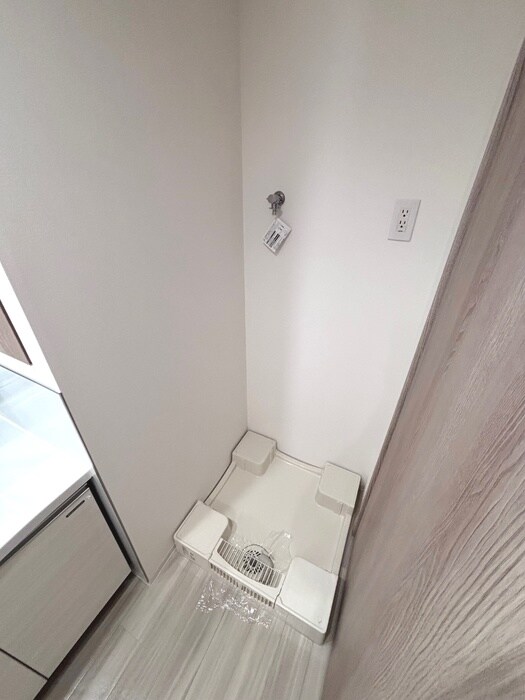 物件内観写真15　(洗濯機置場)