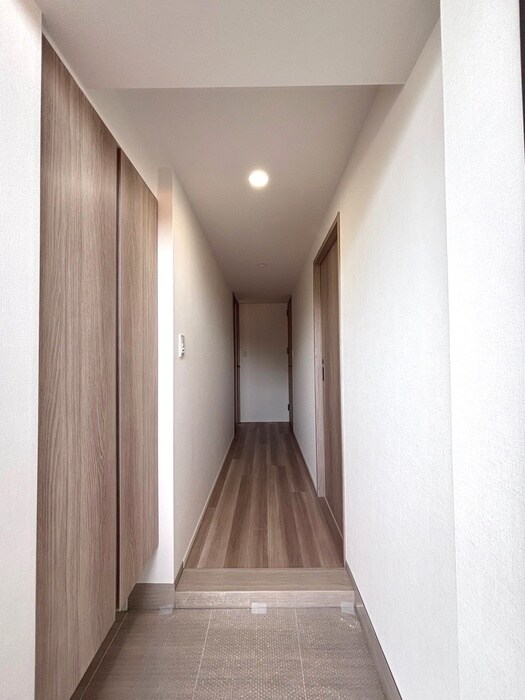 物件内観写真18　(廊下)