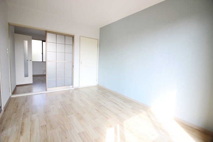 物件内観写真4　(居室)