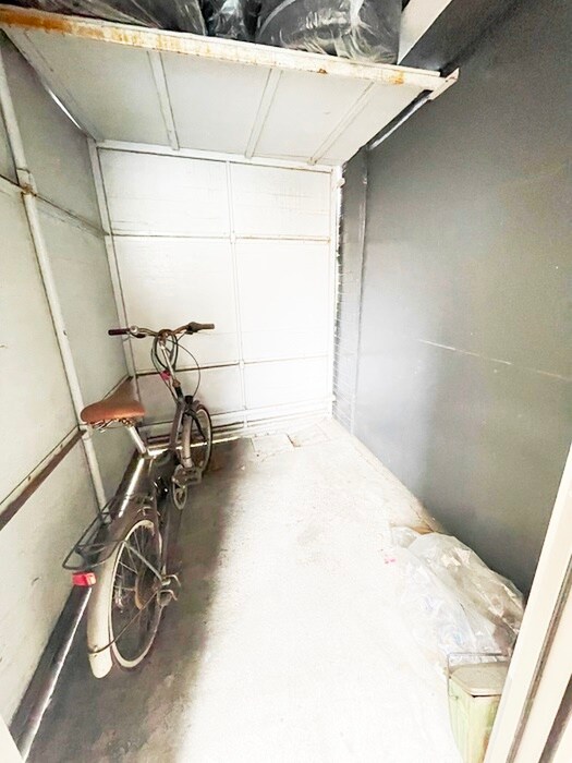 物件外観写真6　(駐輪場)
