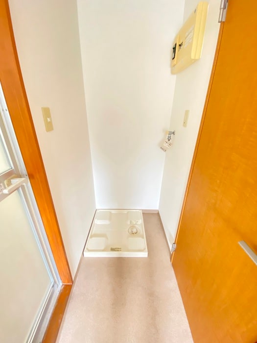 物件内観写真14　(洗濯機置場)