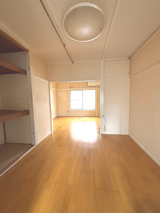 物件内観写真11　(居室)