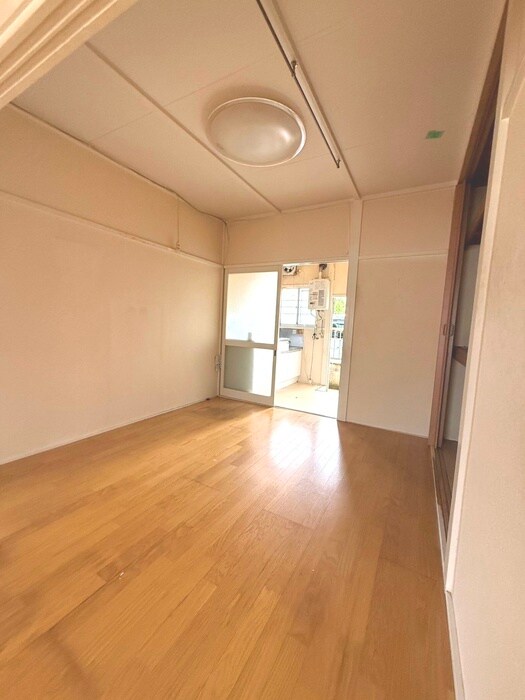 物件内観写真13　(居室)