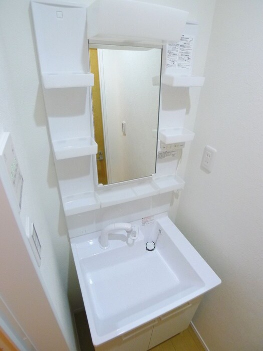 物件内観写真12　(洗面)