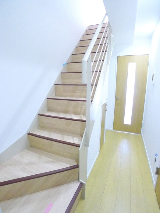 物件内観写真14　(廊下)