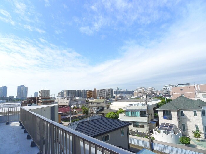 物件内観写真16　(室内からの展望)