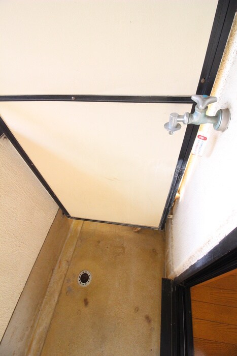 物件内観写真14　(洗濯機置場)