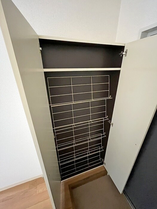 物件内観写真19　(靴箱)