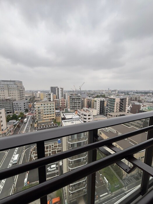 物件内観写真16　(室内からの展望)