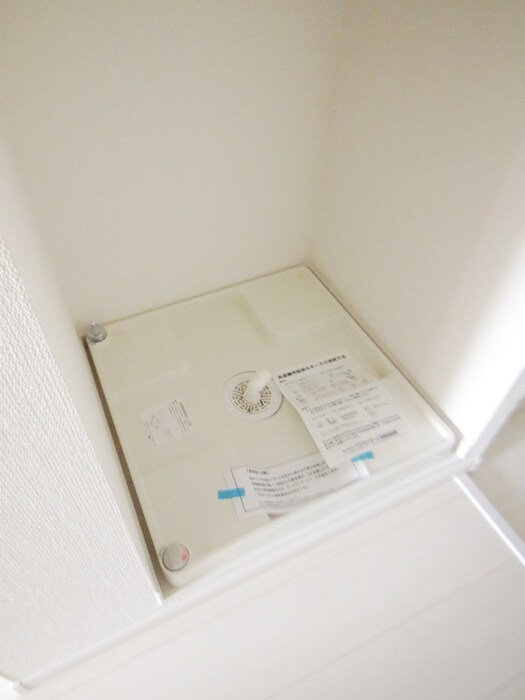 物件内観写真15　(洗濯機置場)