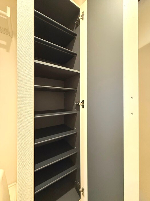 物件内観写真18　(靴箱)