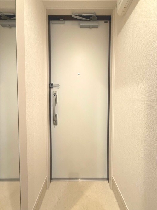 物件内観写真21　(玄関)