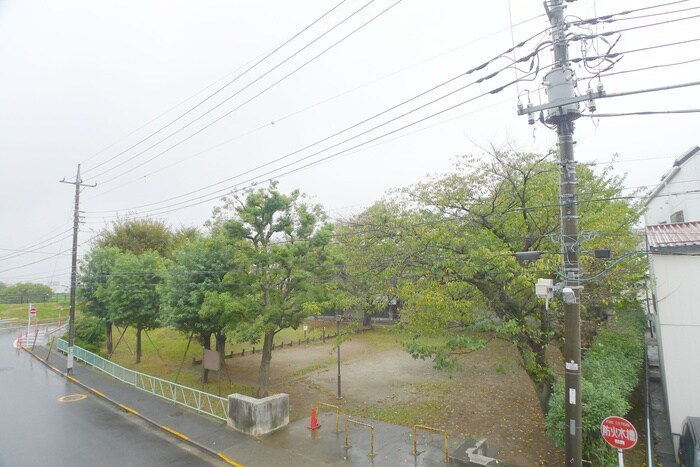 物件内観写真20　(室内からの展望)