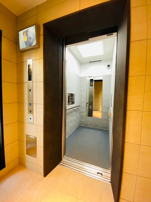 物件外観写真4　(建物設備)