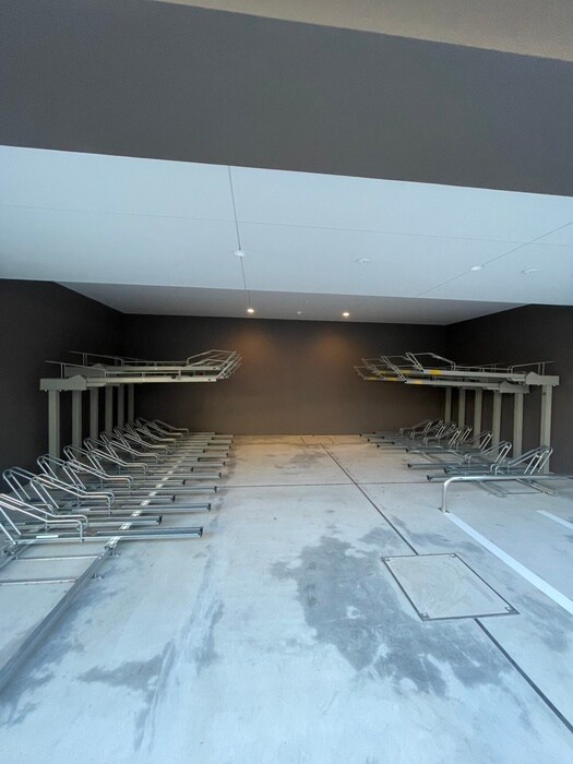 物件外観写真6　(駐輪場)