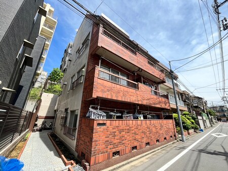 前川マンション外観写真