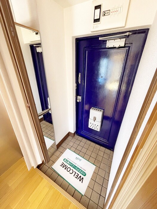 物件内観写真21　(玄関)