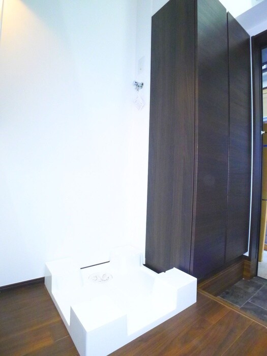 物件内観写真15　(洗濯機置場)