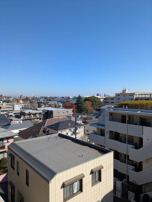 物件内観写真16　(室内からの展望)