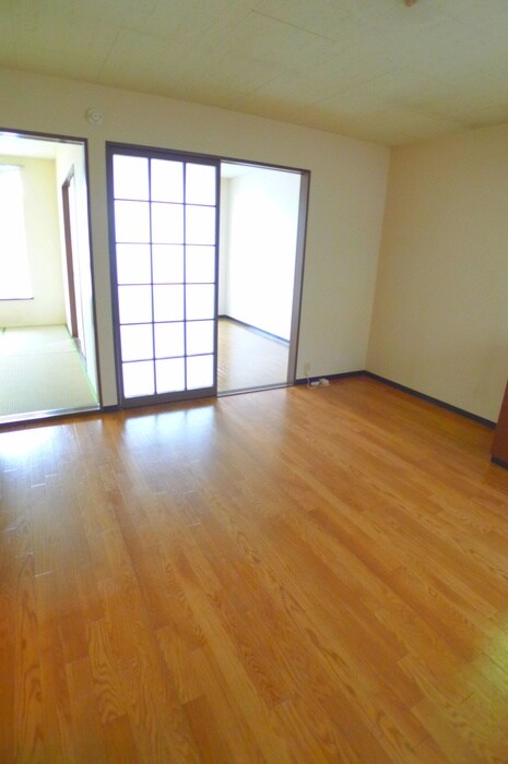 物件内観写真13　(居室)