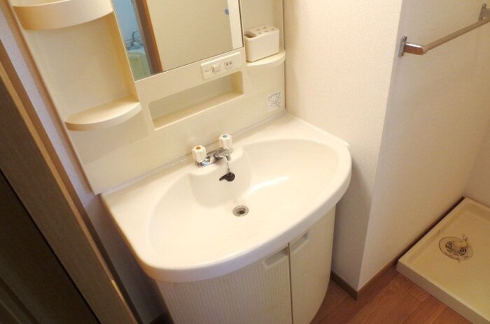 物件内観写真12　(洗面)