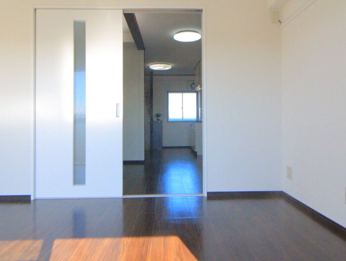 物件内観写真7　(居室)