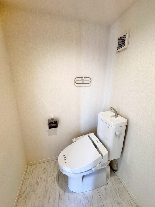 物件内観写真10　(トイレ)