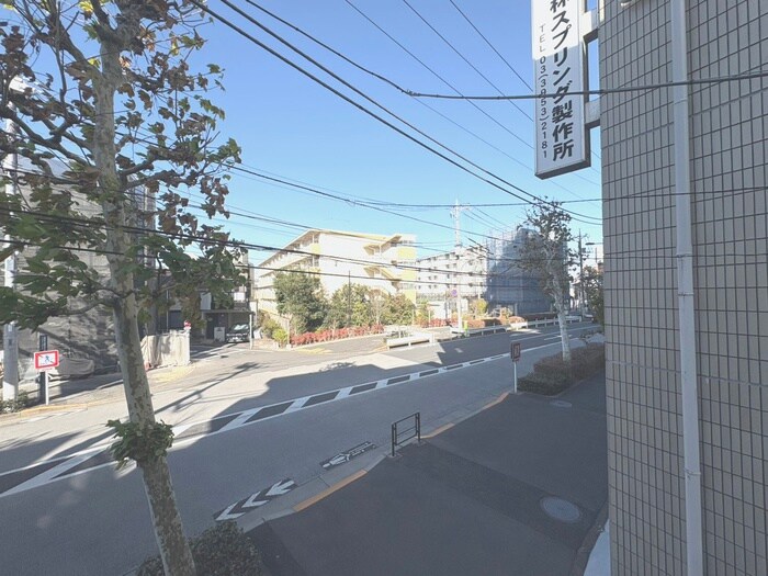 物件内観写真15　(室内からの展望)