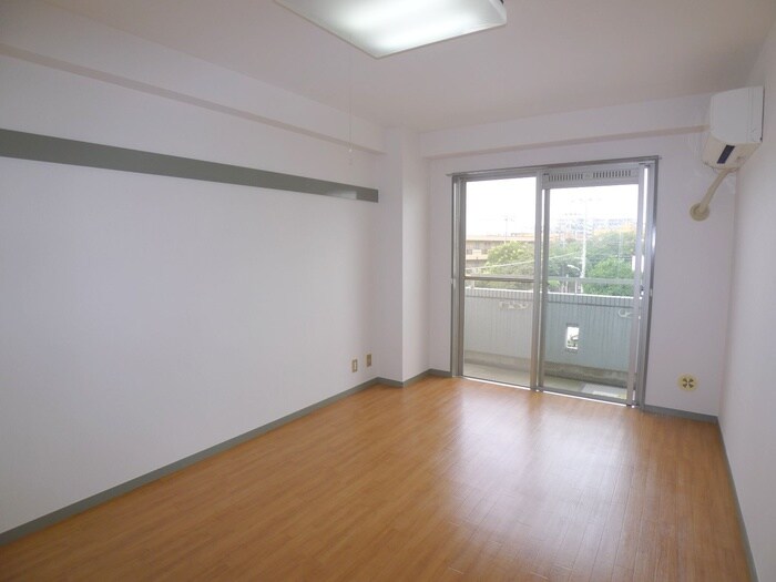 物件内観写真11　(居室)