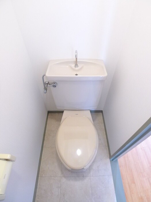 物件内観写真15　(トイレ)