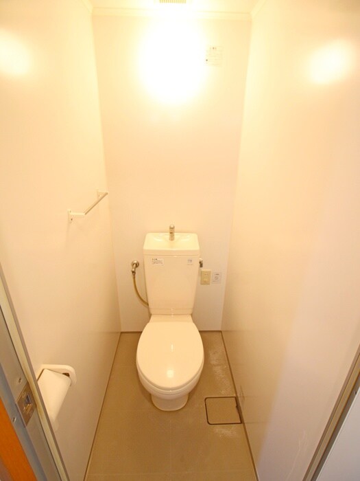 物件内観写真14　(トイレ)