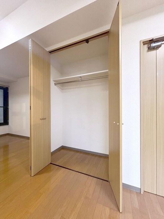 物件内観写真16　(収納)