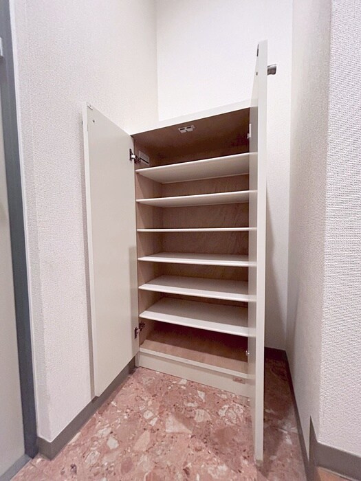 物件内観写真17　(靴箱)