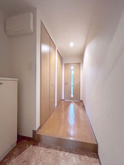 物件内観写真19　(廊下)