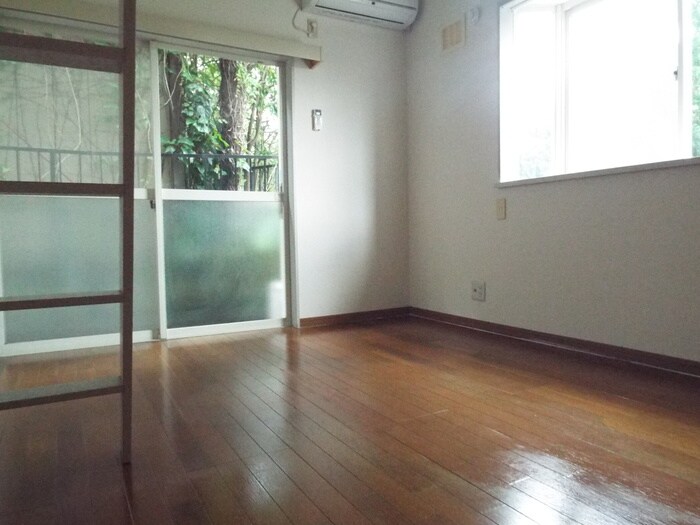 物件内観写真6　(居室)