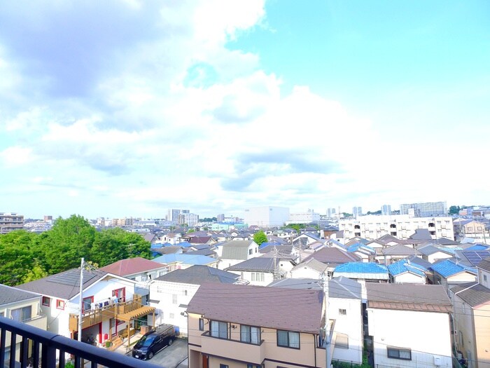 物件内観写真17　(室内からの展望)