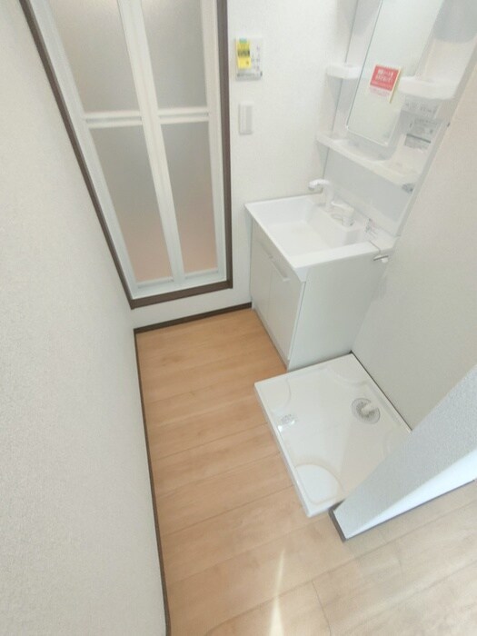 物件内観写真13　(廊下)