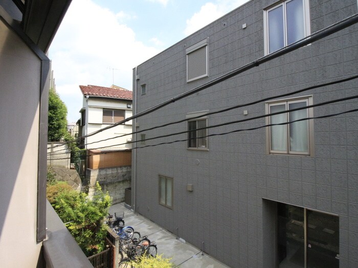 物件内観写真16　(室内からの展望)