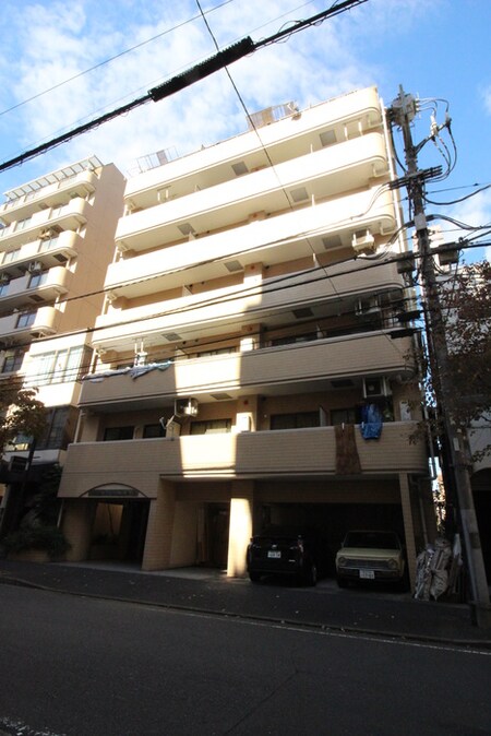 ﾗｲｵﾝｽﾞﾏﾝｼｮﾝ吉野町第12（104）外観写真
