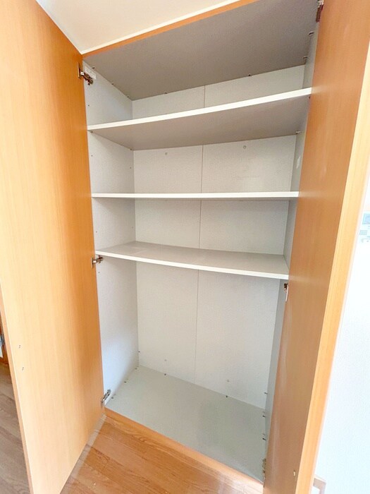 物件内観写真11　(収納)