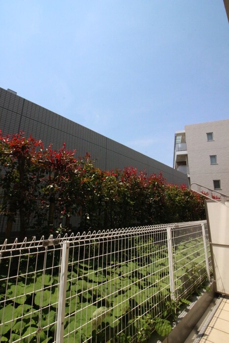 物件内観写真16　(室内からの展望)