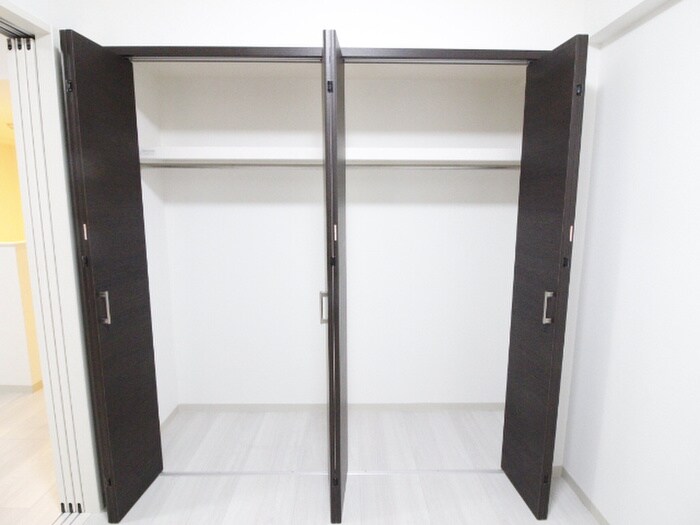 物件内観写真10　(収納)