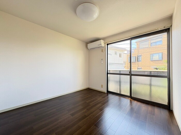 物件内観写真8　(居室)