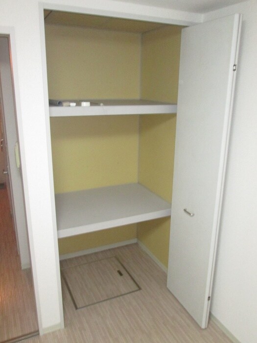 物件内観写真9　(収納)