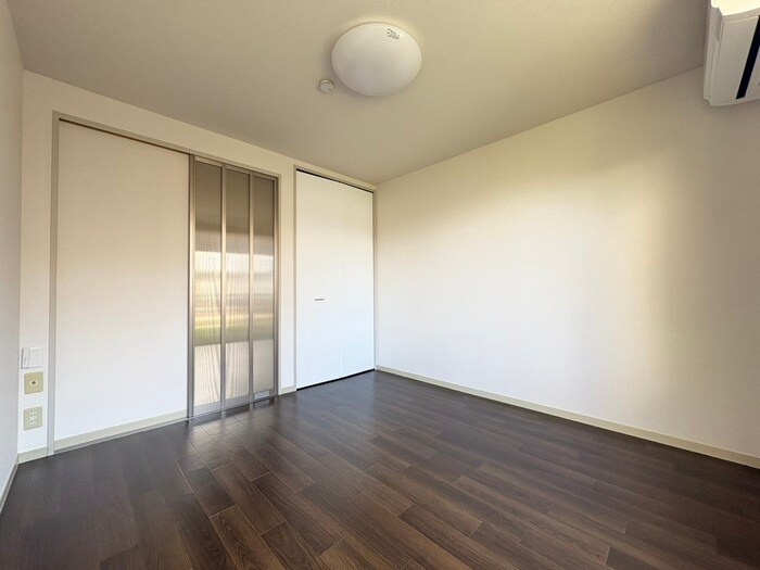 物件内観写真10　(居室)