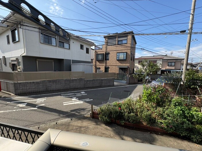 物件内観写真18　(室内からの展望)