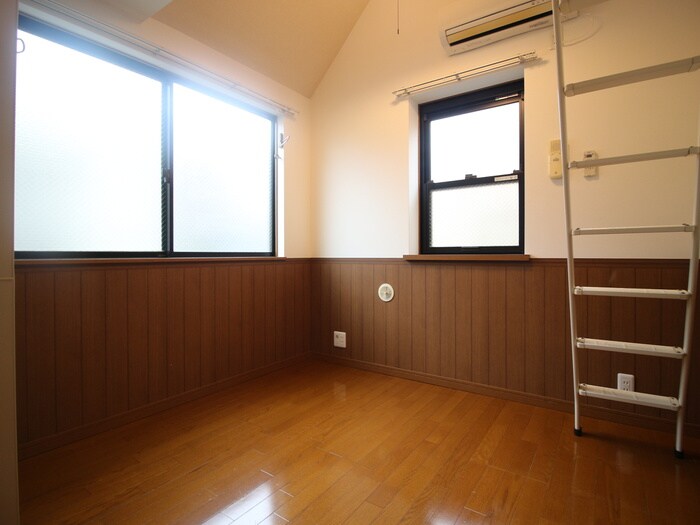 物件内観写真9　(居室)