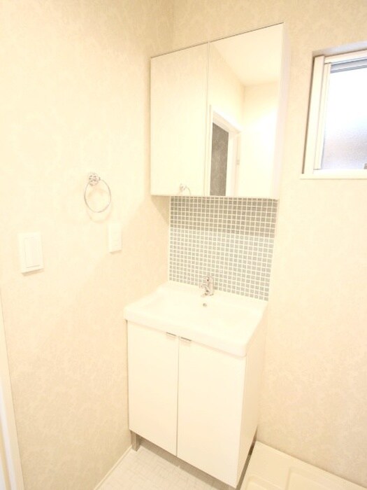 物件内観写真9　(洗面)