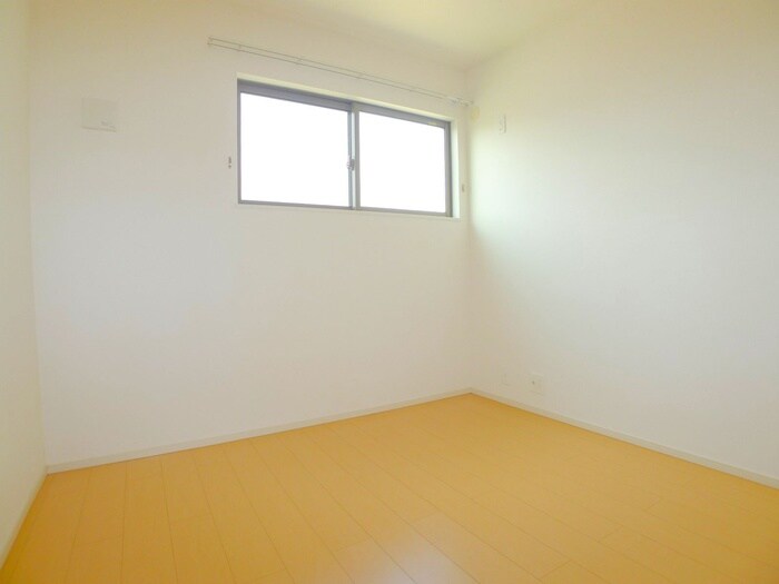 物件内観写真11　(室内からの展望)